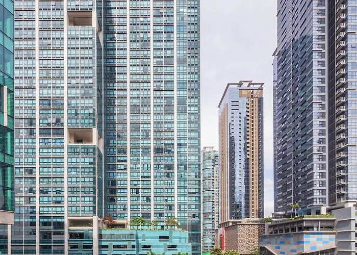 Stylish In Bgc Near Uptown Mall And St Lukes * Manila