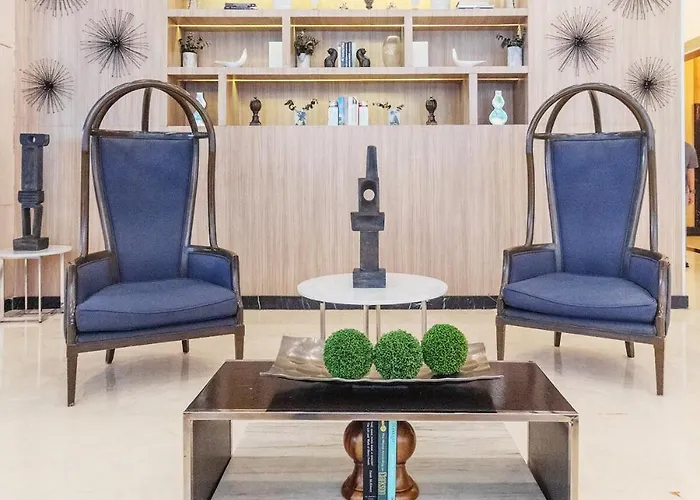 Apartamento Stylish In Bgc Near Uptown Mall And St Lukes *